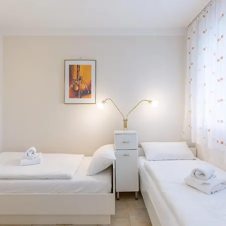 Haus Grimmershoern, 37 Lejlighed *